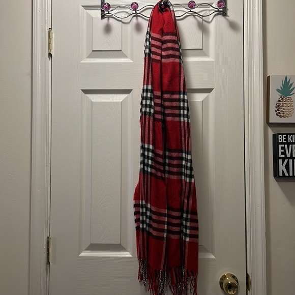 Red Plaid Scarf - Picture 2 of 3